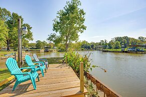 Cedar Creek Reservoir Retreat w/ Fire Pit + Deck!
