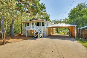 Cedar Creek Reservoir Retreat w/ Fire Pit + Deck!