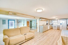 Cedar Creek Reservoir Retreat w/ Fire Pit + Deck!