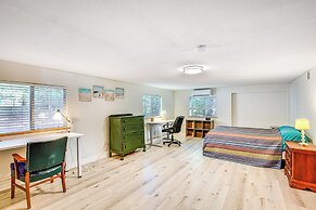 Cedar Creek Reservoir Retreat w/ Fire Pit + Deck!