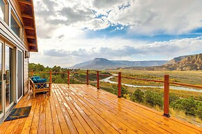 Colorado River Getaway in Parachute: Dogs Welcome!