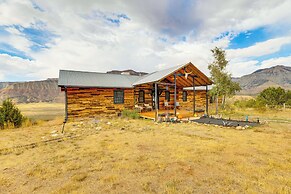 Colorado River Getaway in Parachute: Dogs Welcome!