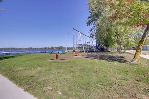 Shawano Lake Cabin w/ Boat Dock!