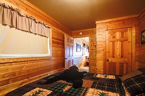 Shawano Lake Cabin w/ Boat Dock!