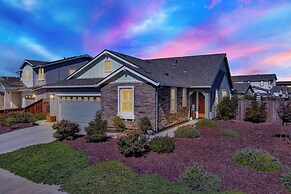 1 Mi to Dtwn Winters: Home w/ Fire Pit & Patio!