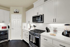 1 Mi to Dtwn Winters: Home w/ Fire Pit & Patio!