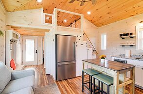 Kentucky Cabin Near Lake Cumberland