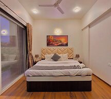 Scarlet By Stellar Stays