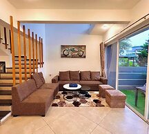 Scarlet By Stellar Stays