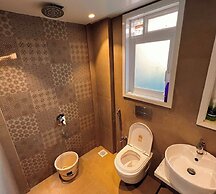 Scarlet By Stellar Stays