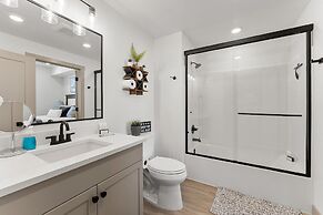 Red Rock Haven #201 2 Bedroom Condo