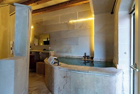 Be Still Alexa Smart Luxury Escape Adults Only