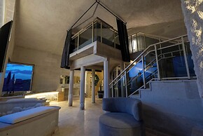 Be Still Alexa Smart Luxury Escape Adults Only