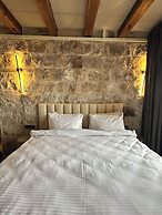 Be Still Alexa Smart Luxury Escape Adults Only