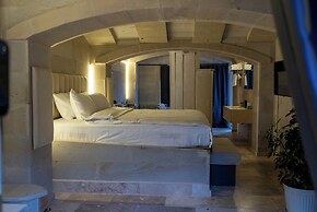 Be Still Alexa Smart Luxury Escape Adults Only