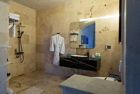 Be Still Alexa Smart Luxury Escape Adults Only