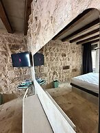 Be Still Alexa Smart Luxury Escape Adults Only