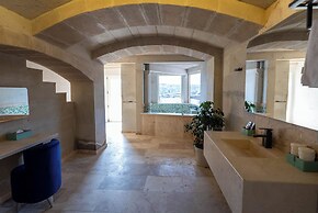 Be Still Alexa Smart Luxury Escape Adults Only