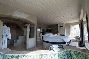 Be Still Alexa Smart Luxury Escape Adults Only