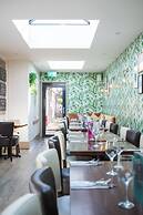 The Oyster Smack Inn