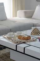 Voula Luxury Modern Living with Garden