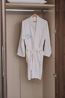 Voula Luxury Modern Living with Garden