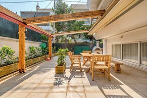 Voula Luxury Modern Living with Garden