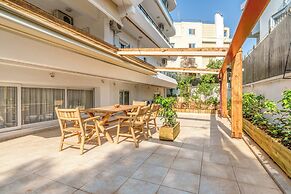 Voula Luxury Modern Living with Garden