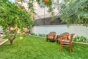 Voula Luxury Modern Living with Garden