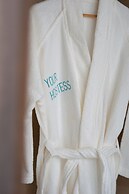 Voula Luxury Modern Living with Garden