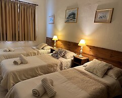 Green Grove Guest house