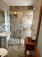 Green Grove Guest house