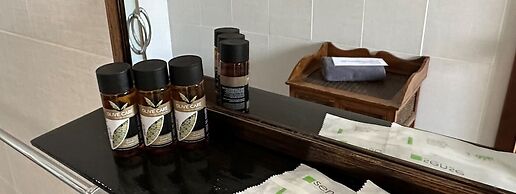 Green Grove Guest house