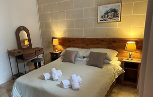 Green Grove Guest house