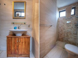 Green Grove Guest house