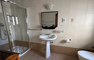 Green Grove Guest house