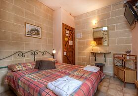 Green Grove Guest house