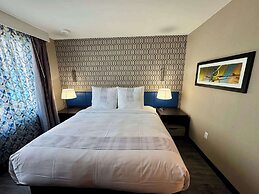 GLō Best Western Bronx NYC