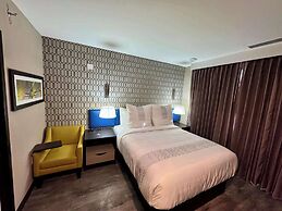 GLō Best Western Bronx NYC