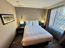 GLō Best Western Bronx NYC