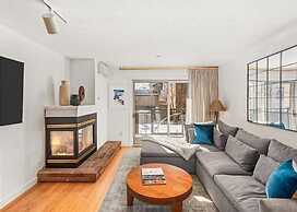 Gold-rated 2 Bedroom Condo at the Base of Aspen Mountain