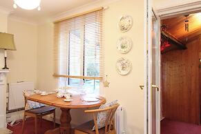 Regents park road single room