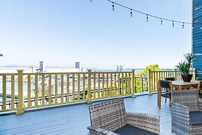 Remparts 2 Bed w Private terrace & sauna