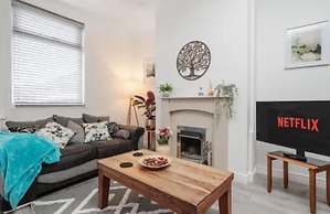 Stylish Home Retreat on Outskirts of Liverpool