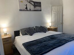 Stylish Home Retreat on Outskirts of Liverpool