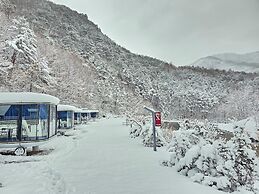 Galaxy x Hotel type Caravan Glamping&Pension