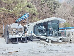 Galaxy x Hotel type Caravan Glamping&Pension