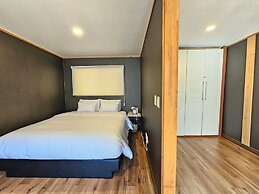 Galaxy x Hotel type Caravan Glamping&Pension