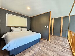 Galaxy x Hotel type Caravan Glamping&Pension