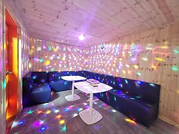 Galaxy x Hotel type Caravan Glamping&Pension